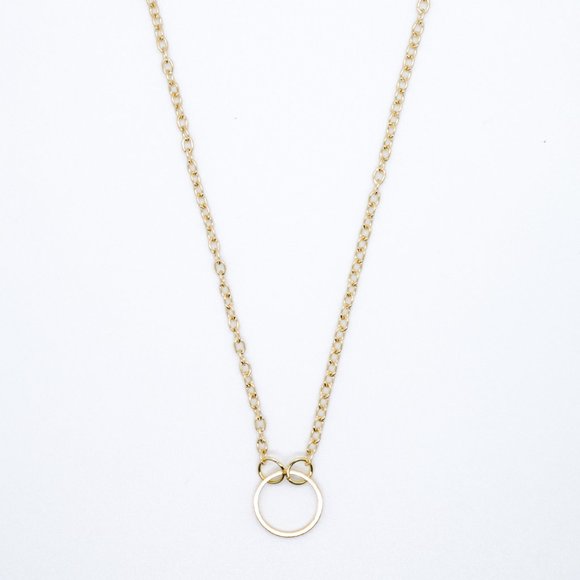 Jewelry - Simple Circle drop necklace